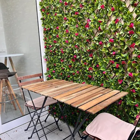 Rare! Private Garden In Paris, Close To Sacre Coeur Basilica! Buitenkant foto