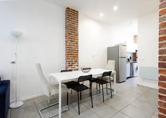 Rare! Private Garden In Paris, Close To Sacre Coeur Basilica!